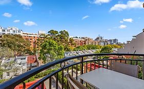 Thriving City Location, Dining Hub Near Cbd